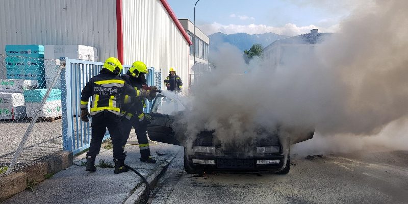 PKW Vollbrand (Bild 2)